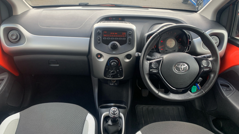 Toyota Aygo 1.0 VVT-i X-Play 5dr Petrol Hatchback